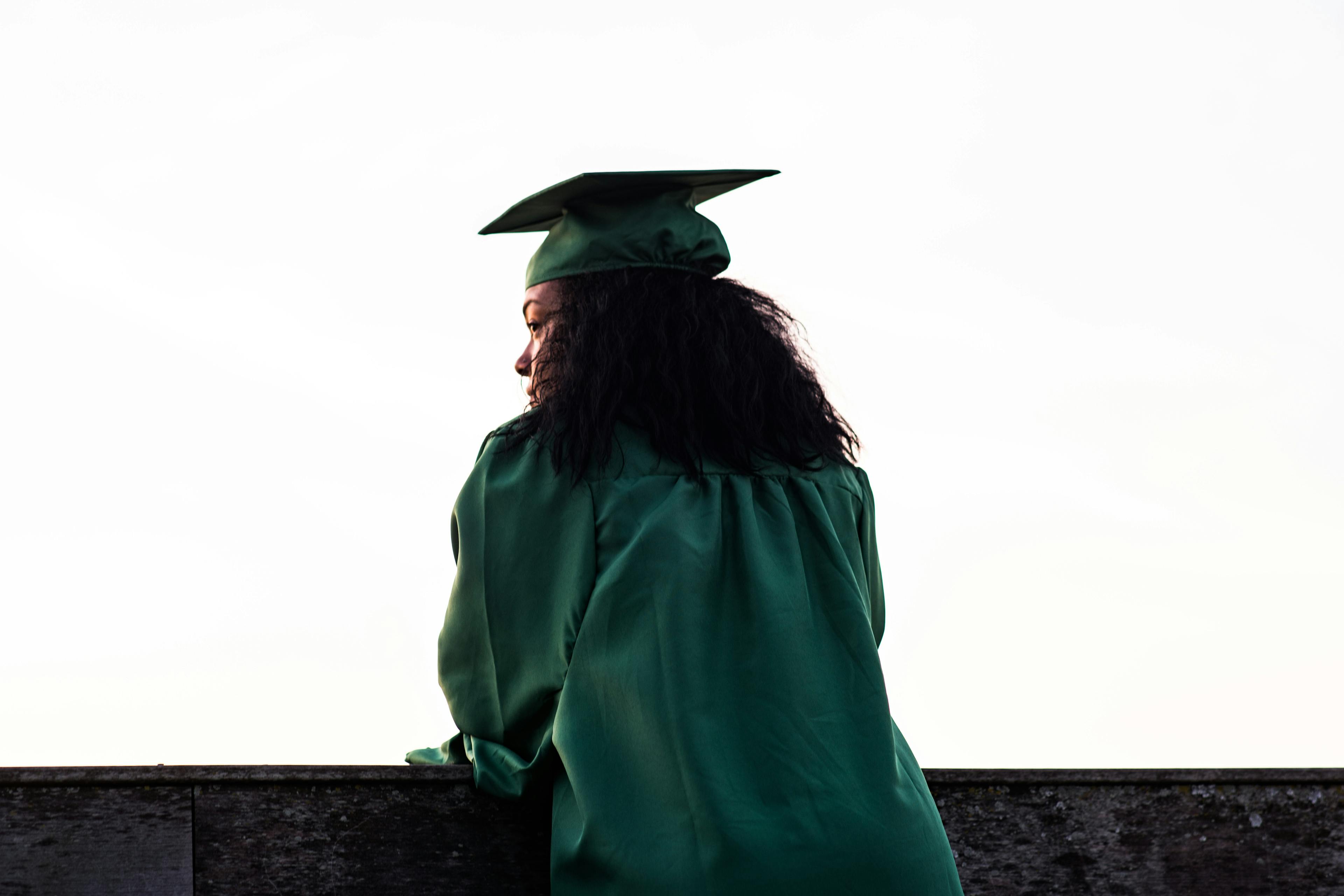 From Campus to Cannabis: A Guide for Recent Grads Looking to Break into the Industry